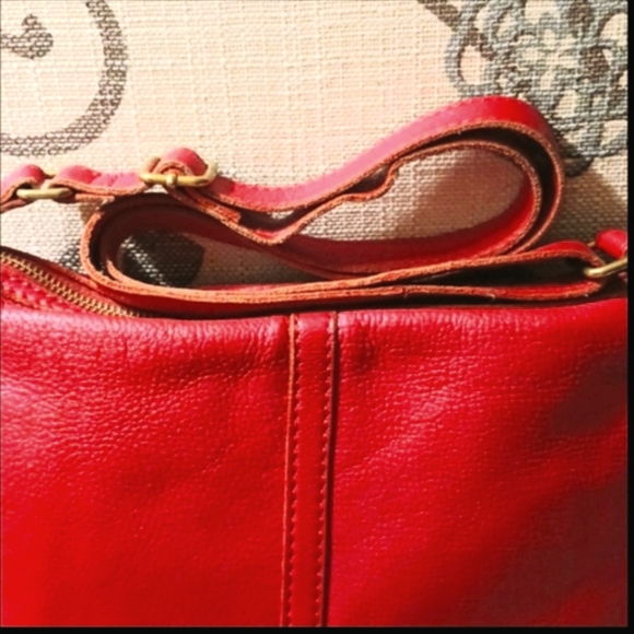 Fossil Shoulder/Crossbody - Picture 5 of 8